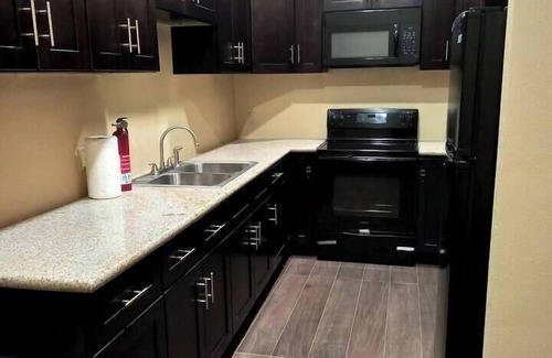 Freeport Apartment | 2 Bedroom 2 bathroom Unit.