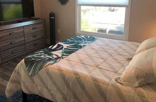 Fullers Earth Apartment | 2 Bedroom 669039 by Houzlet