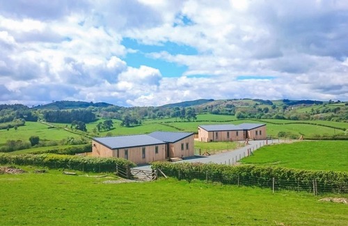 Llanddewi Ystradenny Ski Chalet | 2 bedroom accommodation in Castle Pren, Llandrindod Wells