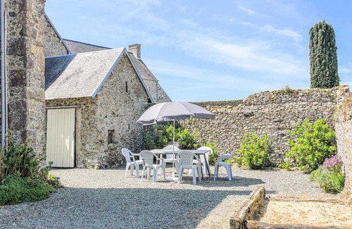 Boisroger House | 2 bedroom accommodation in Gouville-sur-Mer