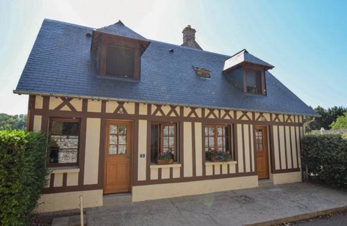 Le Bourg-Dun House | 2 bedroom accommodation in Le Bourg-Dun