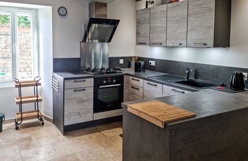Saint-Just-Luzac House | 2 bedroom accommodation in Saint-Just-Luzac