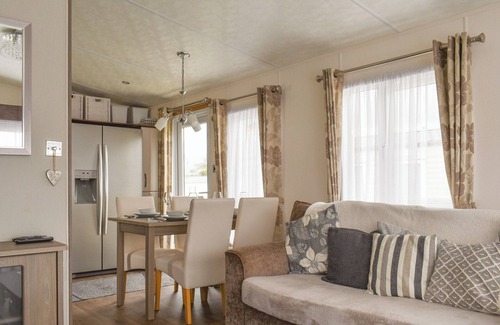 Clacton-on-Sea Cottage | 2 bedroom accommodation in Clacton-on-Sea