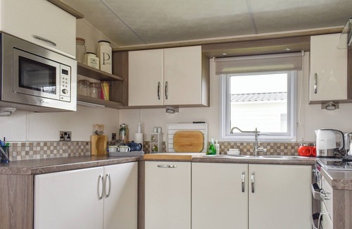 Clacton-on-Sea Cottage | 2 bedroom accommodation in Clacton-on-Sea