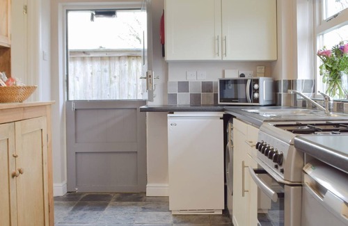 Haverfordwest Cottage | 2 bedroom accommodation in Hook, near Haverfordwest