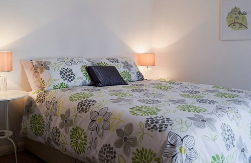 Kingsley Holt Cottage | 2 bedroom accommodation in Kingsley Holt, near Cheadle