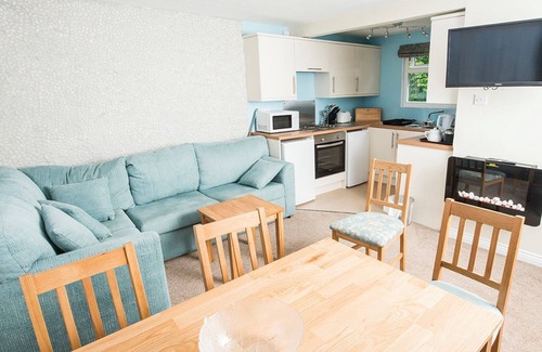 Berrynarbor Ski Chalet | 2 bedroom accommodation in Combe Martin