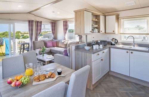 Holywell House | 2 bedroom accommodation in Holywell Bay
