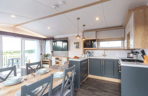 Holywell House | 2 bedroom accommodation in Holywell Bay