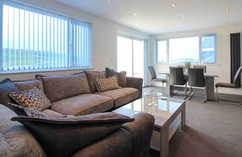 Holywell Cottage | 2 bedroom accommodation in Holywell Bay