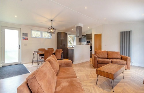 Woolverstone Cabin | 2 bedroom accommodation in Woolverstone, Ipswich
