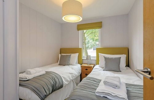 Woolverstone Cabin | 2 bedroom accommodation in Woolverstone, Ipswich