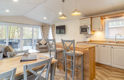 Woolverstone Cabin | 2 bedroom accommodation in Woolverstone, Ipswich