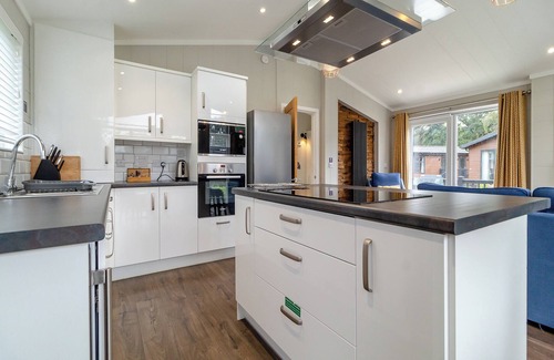 Pentney Ski Chalet | 2 bedroom accommodation in Pentney, King&rsquo;s Lynn