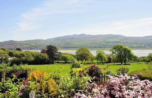 Penrhyndeudraeth Cottage | 2 bedroom accommodation in Portmeirion