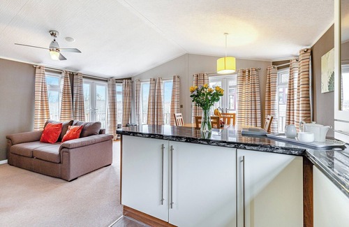 Ashby Woulds Cabin | 2 bedroom accommodation in Overseal, Nr Ashby-de-la-Zouch