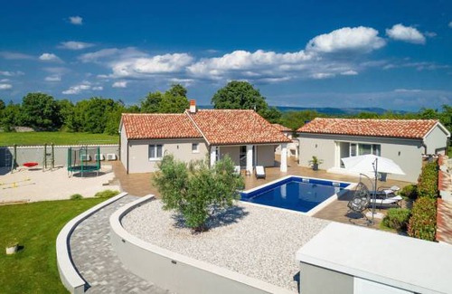 Filipana House | 2 bedroom accommodation in Filipana