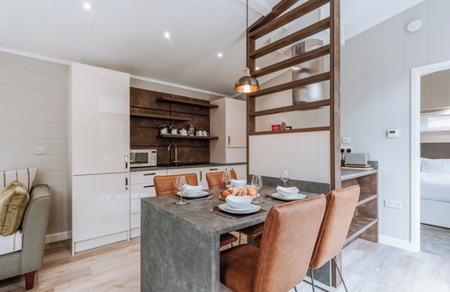 Bridgnorth Ski Chalet | 2 bedroom accommodation in Bridgnorth