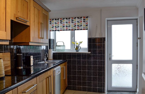 Burry Port Cottage | 2 bedroom accommodation in Burry Port