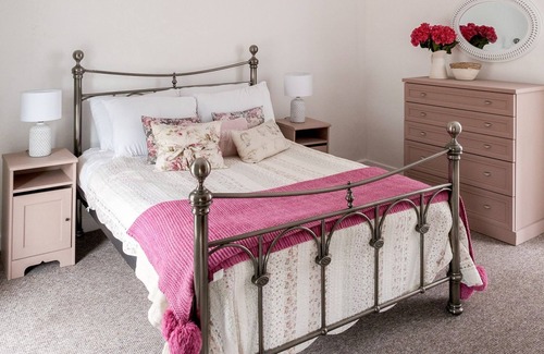 Brynrefail Cottage | 2 bedroom accommodation in Caernarfon