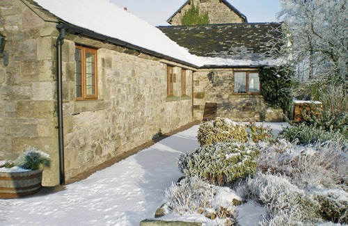 Cauldon Low Cottage | 2 bedroom accommodation in Calton Moor, near Ashbourne