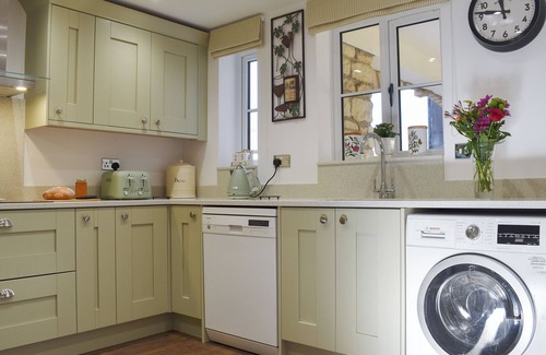 Cheltenham Cottage | 2 bedroom accommodation in Cheltenham