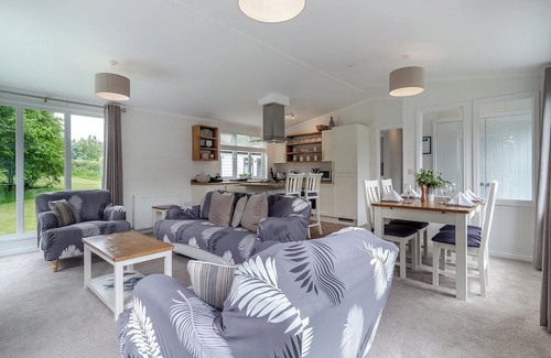 Earls Colne Ski Chalet | 2 bedroom accommodation in Earls Colne, Colchester
