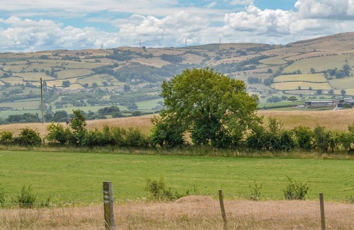 Llysfaen Cottage | 2 bedroom accommodation in Llysfaen Village, near Old Colwyn