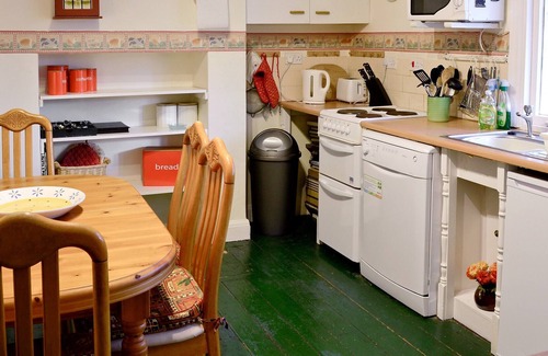 Llysfaen Cottage | 2 bedroom accommodation in Llysfaen Village, near Old Colwyn