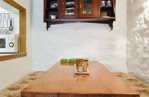 Dolwyddelan Cottage | 2 bedroom accommodation in Dolwyddelan, near Betws-y-Coed