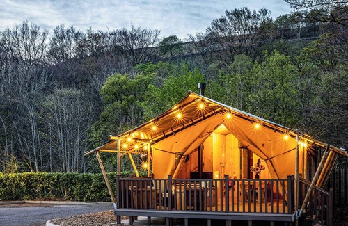 Saddleworth RV Rental | 2 bedroom accommodation in Greenfield