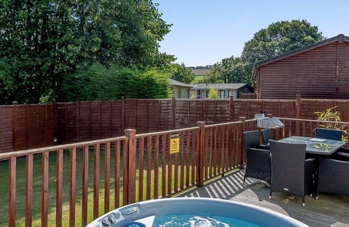 Widemouth Bay Cabin | 2 bedroom accommodation in Holsworthy