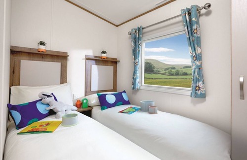 Kilwinning House | 2 bedroom accommodation in Kilwinning,