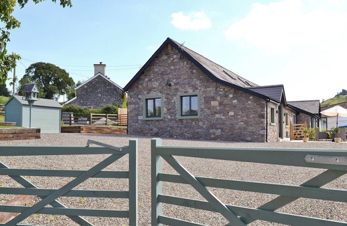Pentrefelin Cottage | 2 bedroom accommodation in Trapp, near Llandeilo