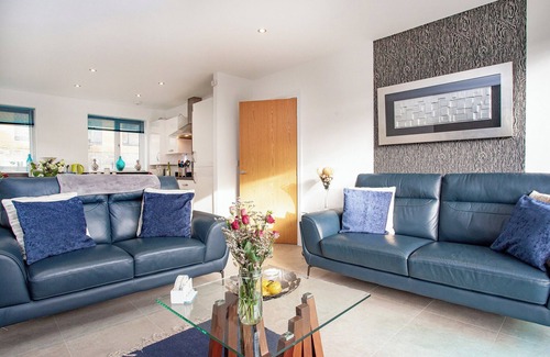 Saint Austell Bay Cottage | 2 bedroom accommodation in Duporth, near St Austell