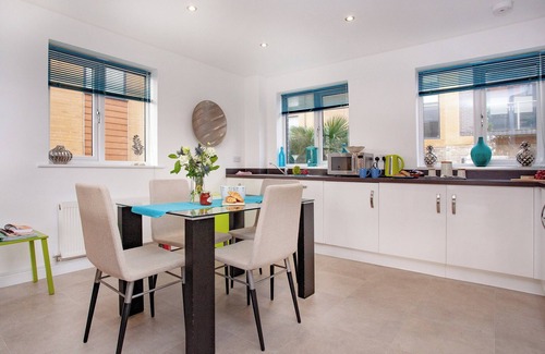 Saint Austell Bay Cottage | 2 bedroom accommodation in Duporth, near St Austell