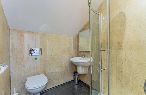 Woolacombe Cabin | 2 bedroom accommodation in Woolacombe