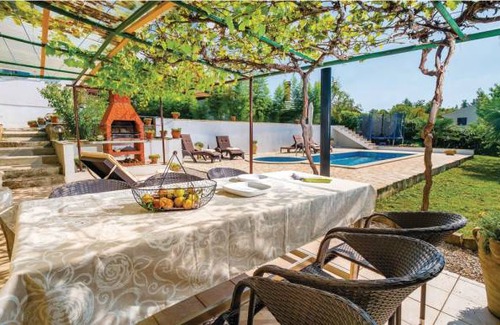 Snasici House | 2 bedroom accommodation in Labin