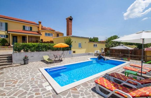 Snasici House | 2 bedroom accommodation in Labin
