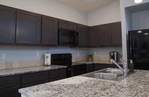 Boise Villa | 2 bedroom accommodation in Garden City