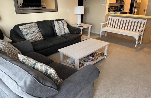 Ship Bottom Condo | 2 bedroom accommodation in Ship Bottom