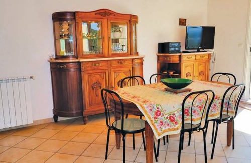Coggia Apartment | 2 bedroom accommodation in Coggia