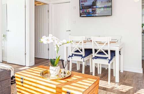 Dartmouth Cabin | 2 bedroom accommodation in Dartmouth