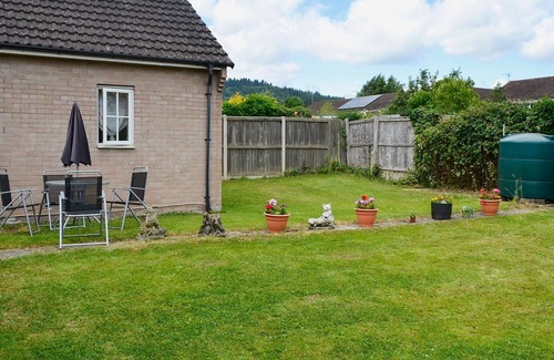 Huntley Cottage | 2 bedroom accommodation in Huntley, near Gloucester