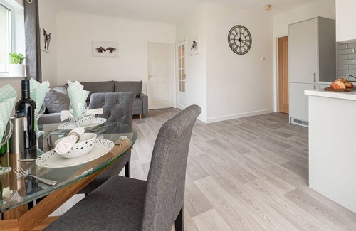 Llangynin Cottage | 2 bedroom accommodation in Llangynin
