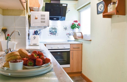Stenalees Cottage | 2 bedroom accommodation in Enniscaven, near St Austell