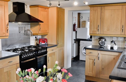 Langtree Cottage | 2 bedroom accommodation in Langtree, near Torrington