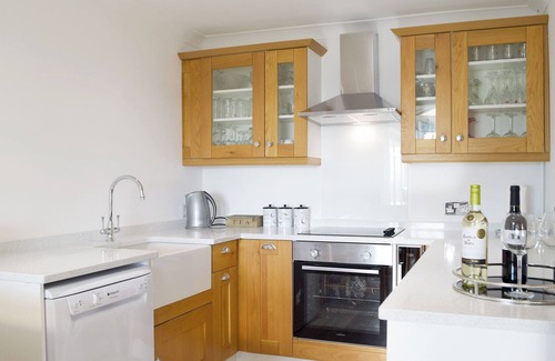 Llanelli Cottage | 2 bedroom accommodation in Pwll, near Llanelli