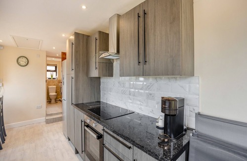 Spalding Cottage | 2 bedroom accommodation in Holbeach Bank, near Spalding