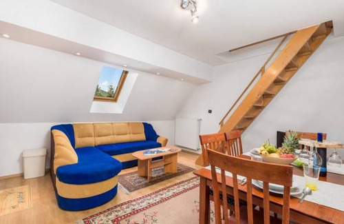 Vrata Apartment | 2 bedroom accommodation in Fuzine